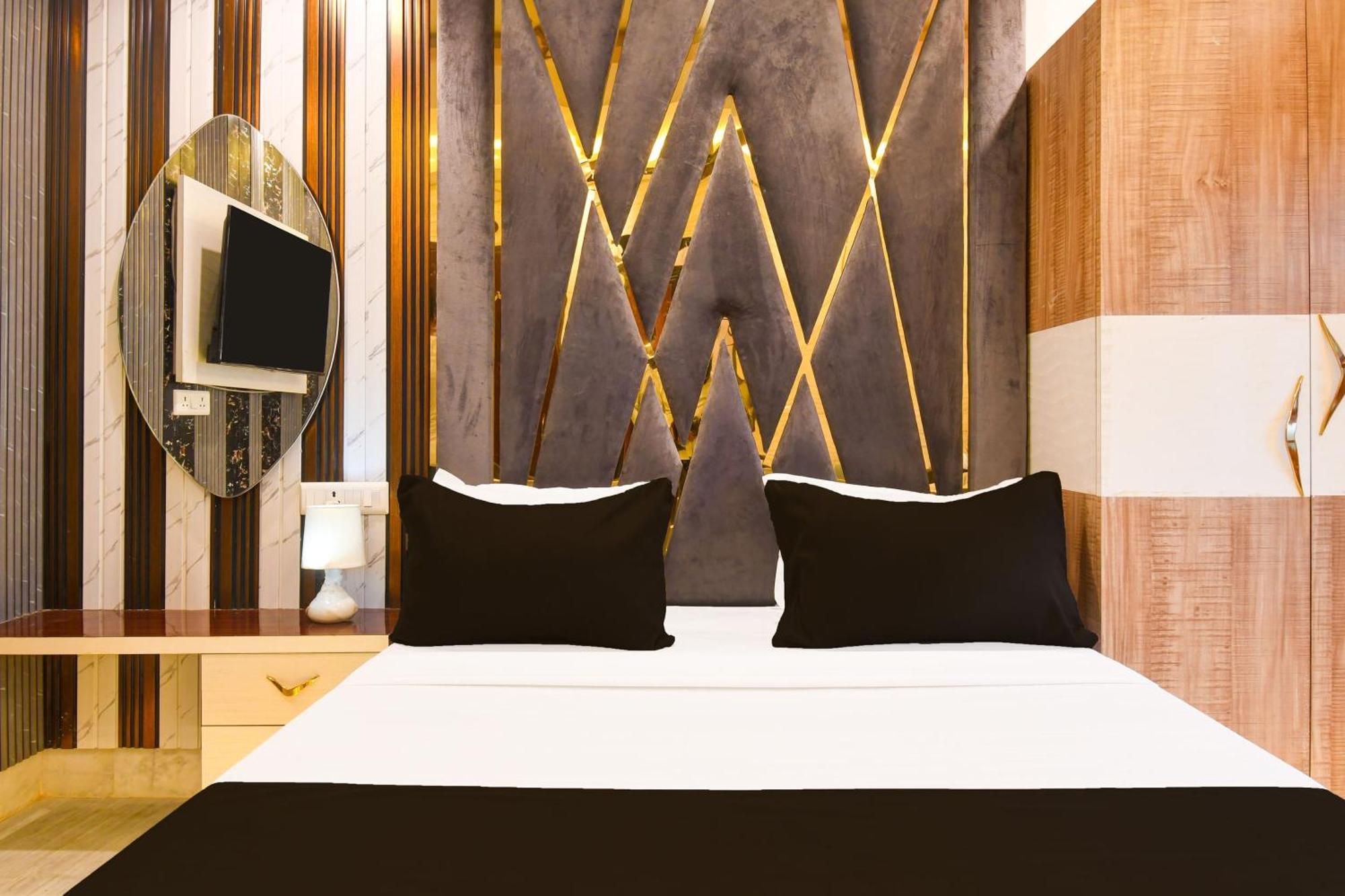Super Hotel O Haven Inn Калькутта Экстерьер фото