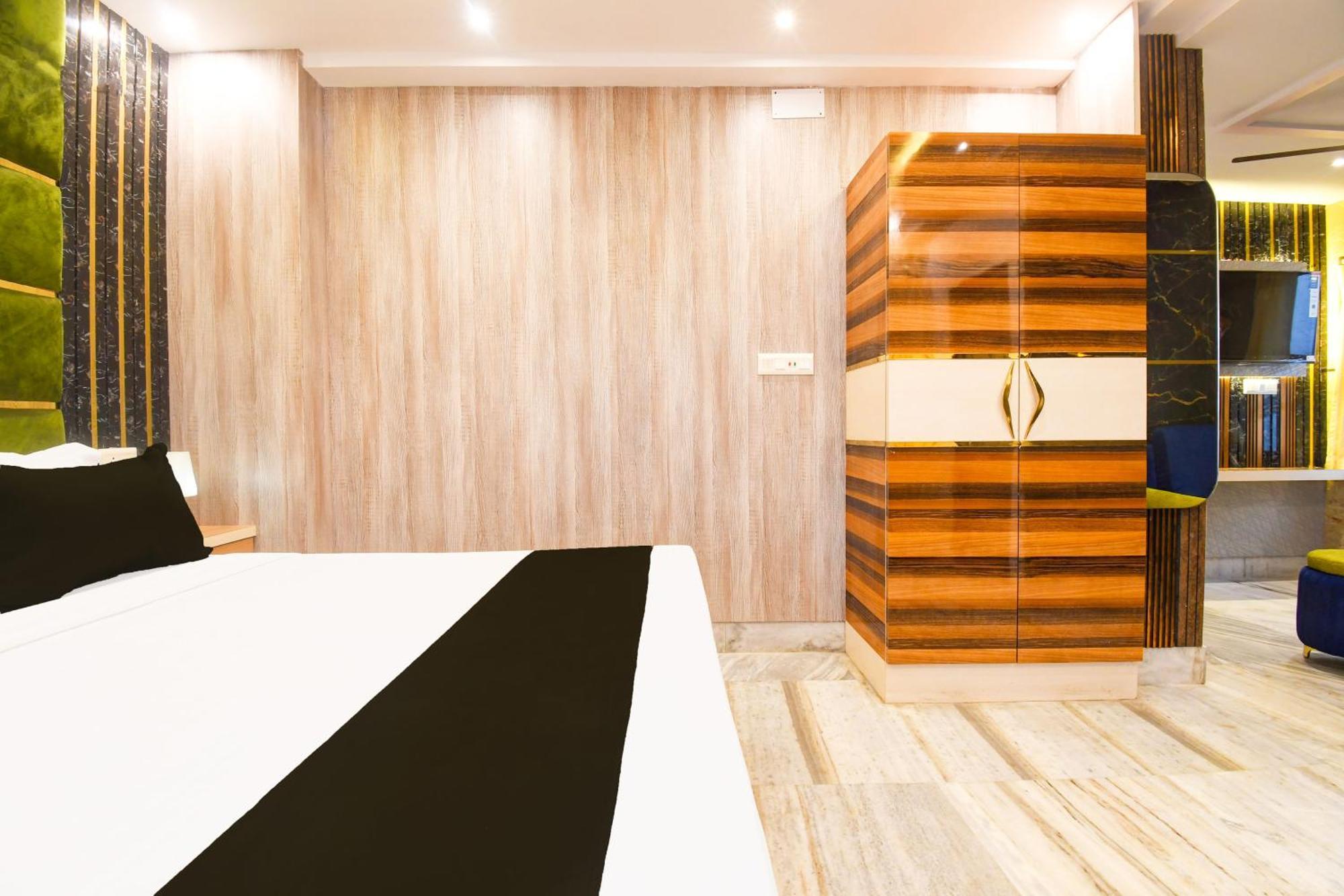 Super Hotel O Haven Inn Калькутта Экстерьер фото