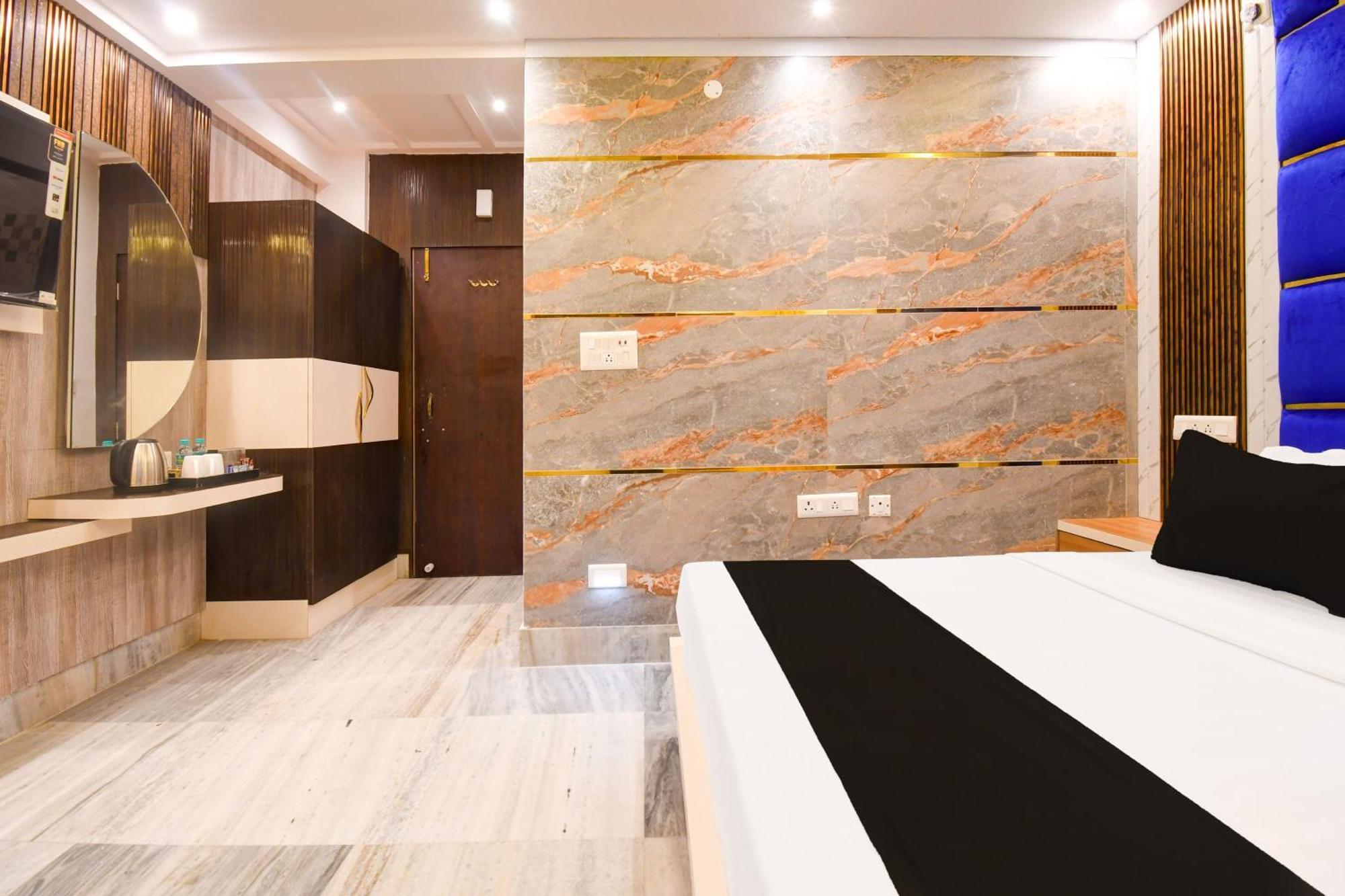 Super Hotel O Haven Inn Калькутта Экстерьер фото